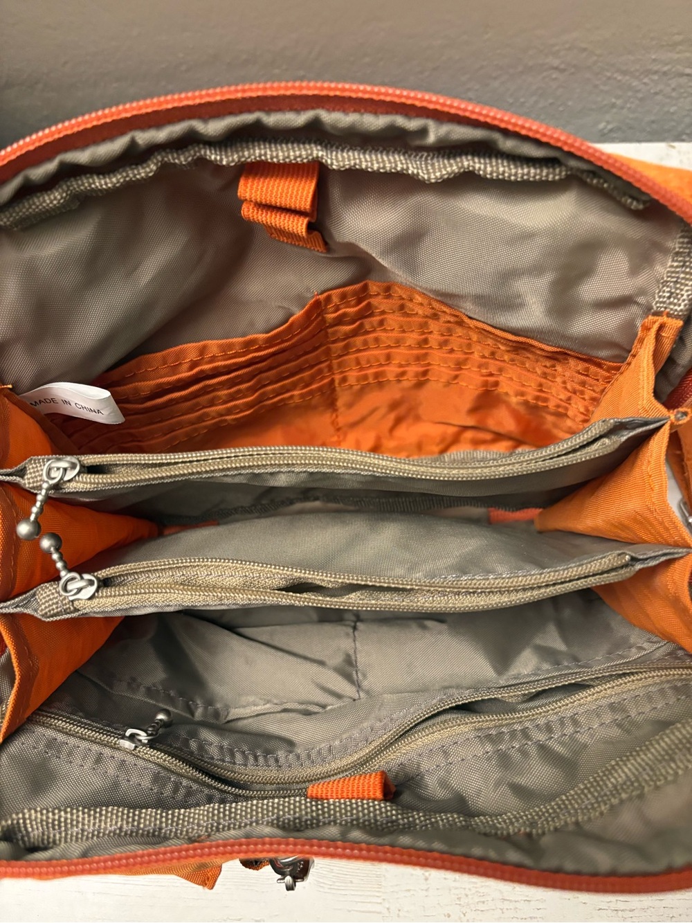 Baggallini Orange Lightweight Crossbody Bag - Picture 3 of 4